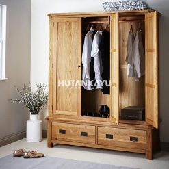 Lemari Pakaian George