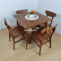 Set Meja Makan Balduino