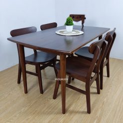 Set Meja Makan Berton