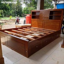 Tempat Tidur Dipan Minimalis Laci Rak Headboard